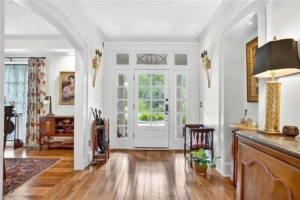 3230 W Andrews Drive Nw, Atlanta, Georgia 30305, 6 Bedrooms Bedrooms, ,5 BathroomsBathrooms,Residential,For Sale,3230 W Andrews Drive Nw,7631112