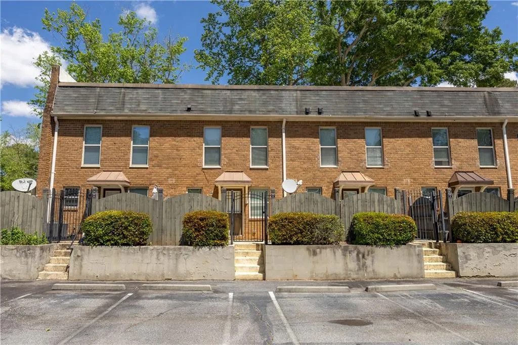 215 Winding River Drive Unit G, Atlanta, Georgia 30350, 2 Bedrooms Bedrooms, ,2 BathroomsBathrooms,Residential,Sold,215 Winding River Drive Unit G,7374190 215 Winding River Drive Unit G, Atlanta, Georgia 30350, 2 Bedrooms Bedrooms, ,2 BathroomsBathrooms,Residential,Sold,215 Winding River Drive Unit G,7374190