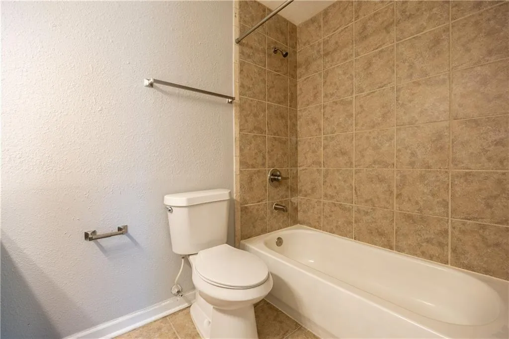215 Winding River Drive Unit G, Atlanta, Georgia 30350, 2 Bedrooms Bedrooms, ,2 BathroomsBathrooms,Residential,Sold,215 Winding River Drive Unit G,7374190 215 Winding River Drive Unit G, Atlanta, Georgia 30350, 2 Bedrooms Bedrooms, ,2 BathroomsBathrooms,Residential,Sold,215 Winding River Drive Unit G,7374190