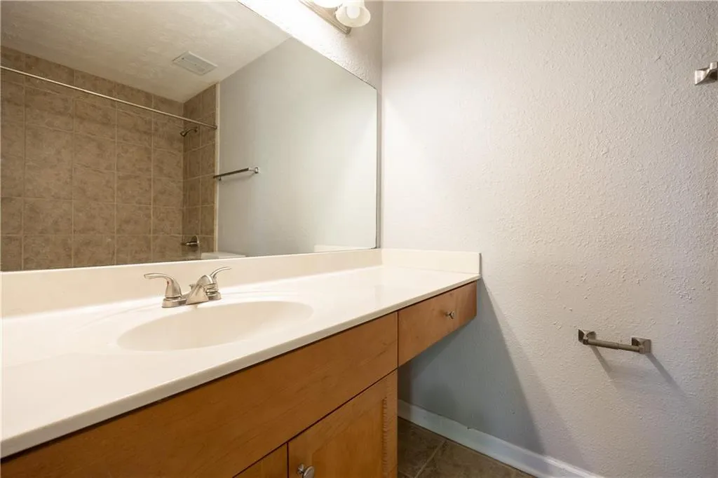 215 Winding River Drive Unit G, Atlanta, Georgia 30350, 2 Bedrooms Bedrooms, ,2 BathroomsBathrooms,Residential,Sold,215 Winding River Drive Unit G,7374190 215 Winding River Drive Unit G, Atlanta, Georgia 30350, 2 Bedrooms Bedrooms, ,2 BathroomsBathrooms,Residential,Sold,215 Winding River Drive Unit G,7374190