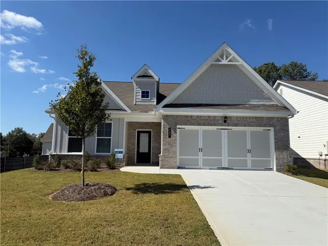 727 Kestrel Drive, Loganville, Georgia 30052