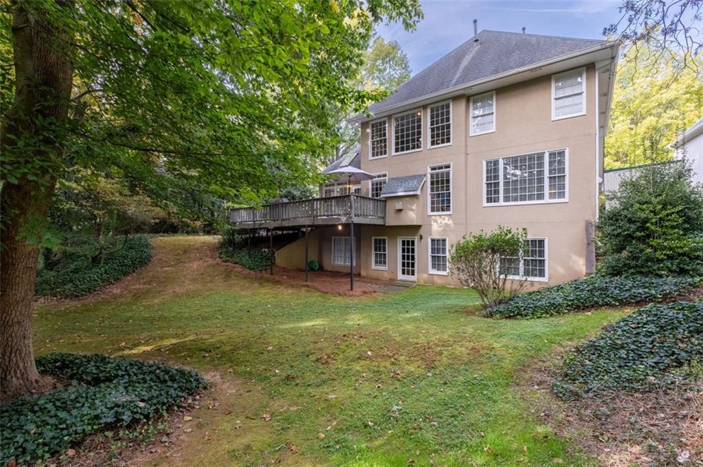 255 LEDGEMONT Court, Atlanta, Georgia 30342, 5 Bedrooms Bedrooms, ,3 BathroomsBathrooms,Residential,Sold,255 LEDGEMONT Court,7294139