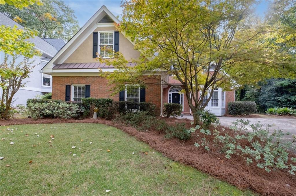 255 LEDGEMONT Court, Atlanta, Georgia 30342, 5 Bedrooms Bedrooms, ,3 BathroomsBathrooms,Residential,Sold,255 LEDGEMONT Court,7294139