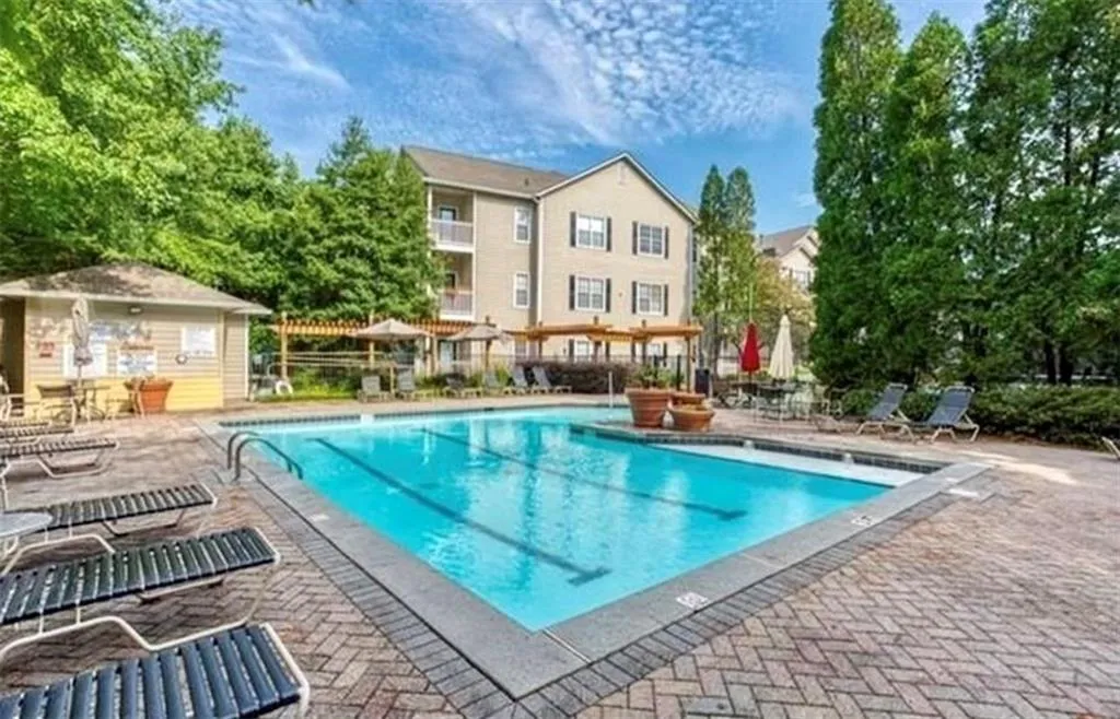 1250 Parkwood Circle Se Unit 400, Atlanta, Georgia 30339, 3 Bedrooms Bedrooms, ,2 BathroomsBathrooms,Residential,For Sale,1250 Parkwood Circle Se Unit 400,7576131