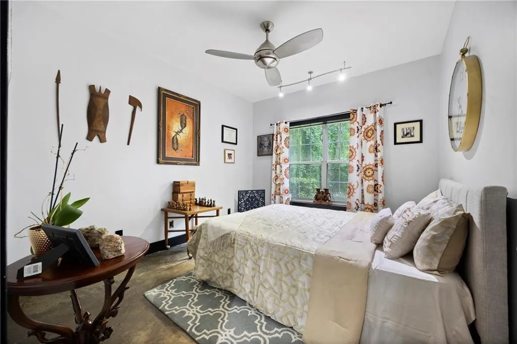 1250 Parkwood Circle Se Unit 400, Atlanta, Georgia 30339, 3 Bedrooms Bedrooms, ,2 BathroomsBathrooms,Residential,For Sale,1250 Parkwood Circle Se Unit 400,7576131