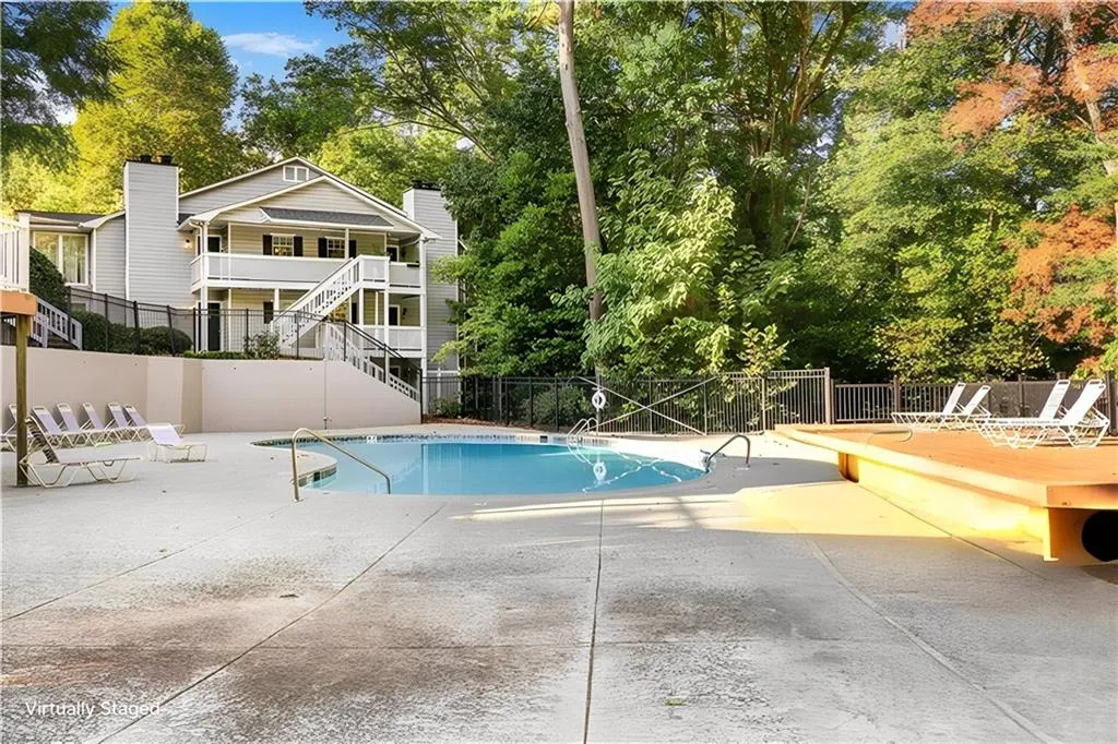 1109 Natchez Trace, Atlanta, Georgia 30350, 2 Bedrooms Bedrooms, ,1 BathroomBathrooms,Residential,Sold,1109 Natchez Trace,7503399