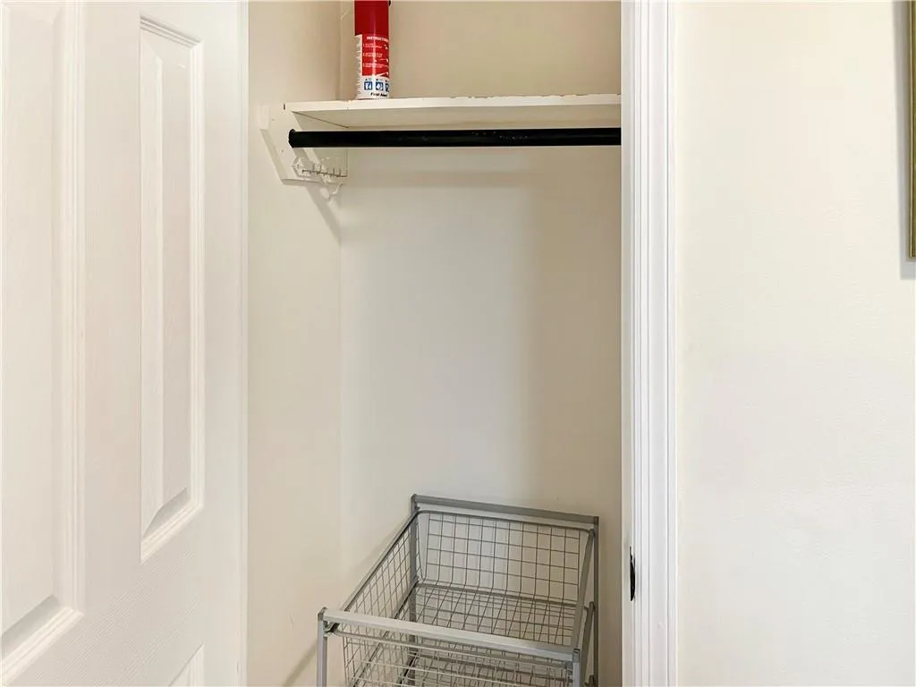 475 Mount Vernon Highway Unit B210, Sandy Springs, Georgia 30328, 2 Bedrooms Bedrooms, ,2 BathroomsBathrooms,Residential,Sold,475 Mount Vernon Highway Unit B210,7156381