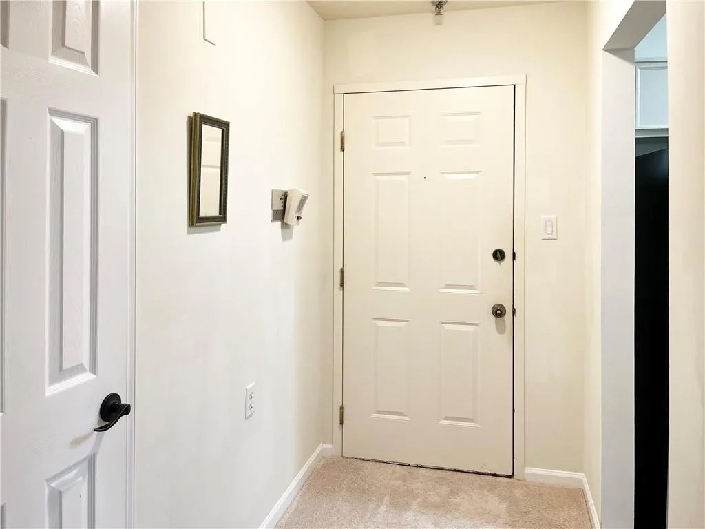 475 Mount Vernon Highway Unit B210, Sandy Springs, Georgia 30328, 2 Bedrooms Bedrooms, ,2 BathroomsBathrooms,Residential,Sold,475 Mount Vernon Highway Unit B210,7156381