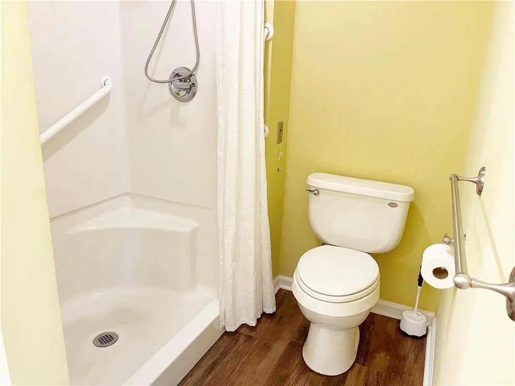 475 Mount Vernon Highway Unit B210, Sandy Springs, Georgia 30328, 2 Bedrooms Bedrooms, ,2 BathroomsBathrooms,Residential,Sold,475 Mount Vernon Highway Unit B210,7156381