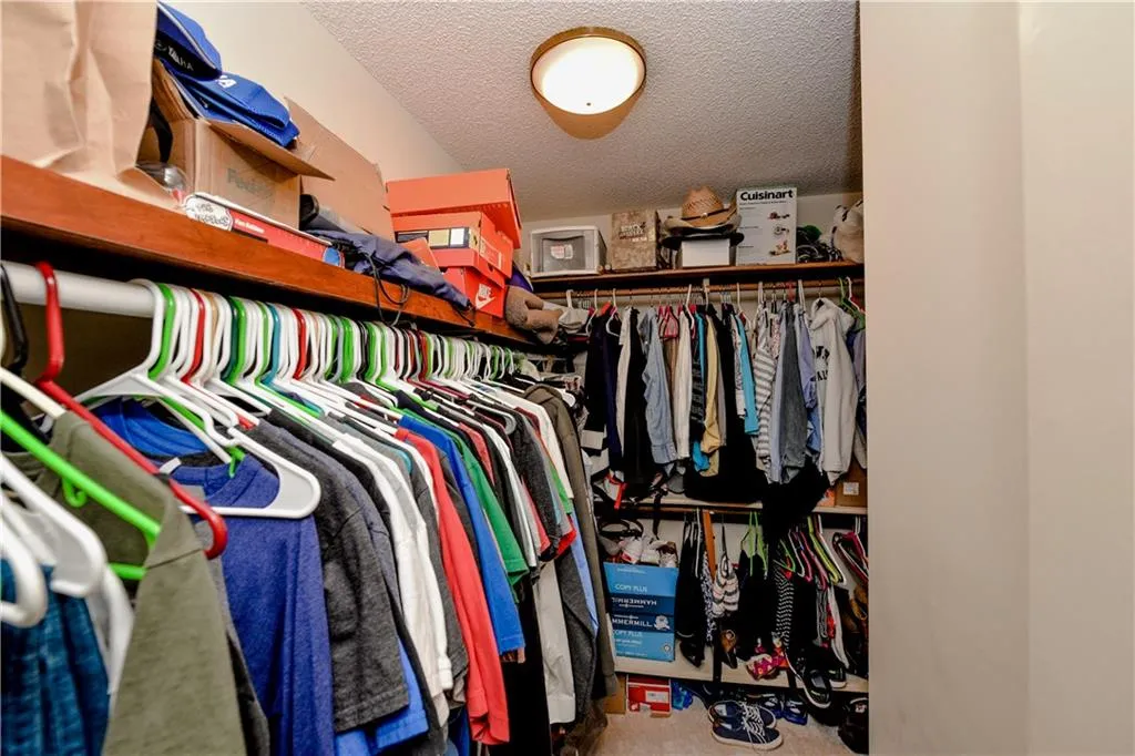 400 Brantley Road, Sandy Springs, Georgia 30350, 4 Bedrooms Bedrooms, ,3 BathroomsBathrooms,Residential,Sold,400 Brantley Road,6102524