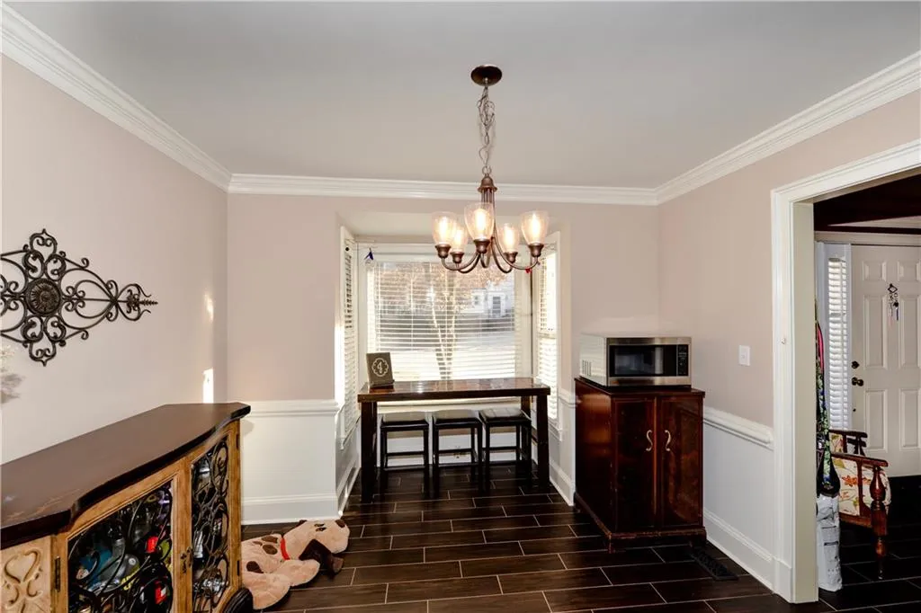 400 Brantley Road, Sandy Springs, Georgia 30350, 4 Bedrooms Bedrooms, ,3 BathroomsBathrooms,Residential,Sold,400 Brantley Road,6102524