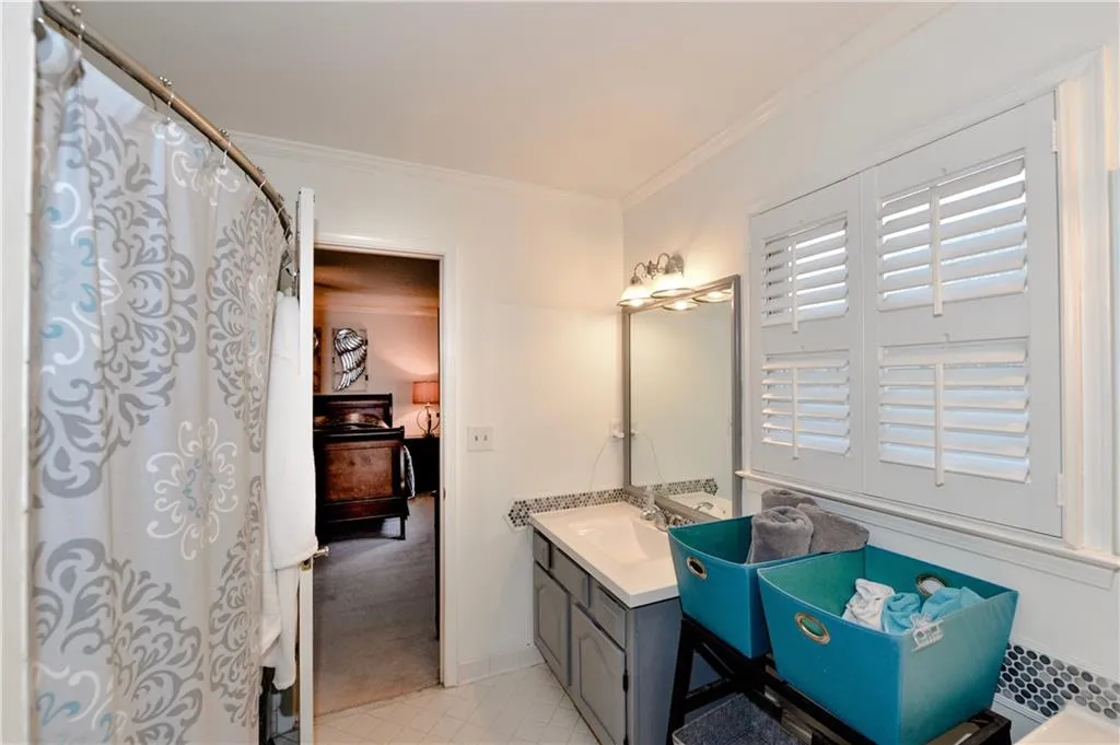 400 Brantley Road, Sandy Springs, Georgia 30350, 4 Bedrooms Bedrooms, ,3 BathroomsBathrooms,Residential,Sold,400 Brantley Road,6102524