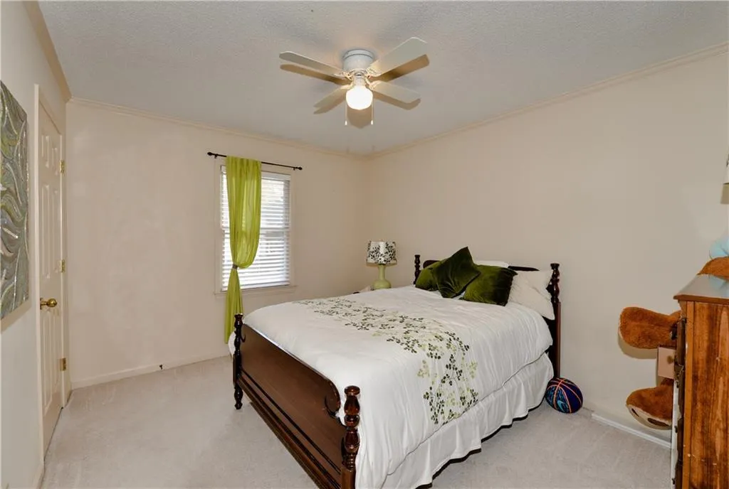 400 Brantley Road, Sandy Springs, Georgia 30350, 4 Bedrooms Bedrooms, ,3 BathroomsBathrooms,Residential,Sold,400 Brantley Road,6102524
