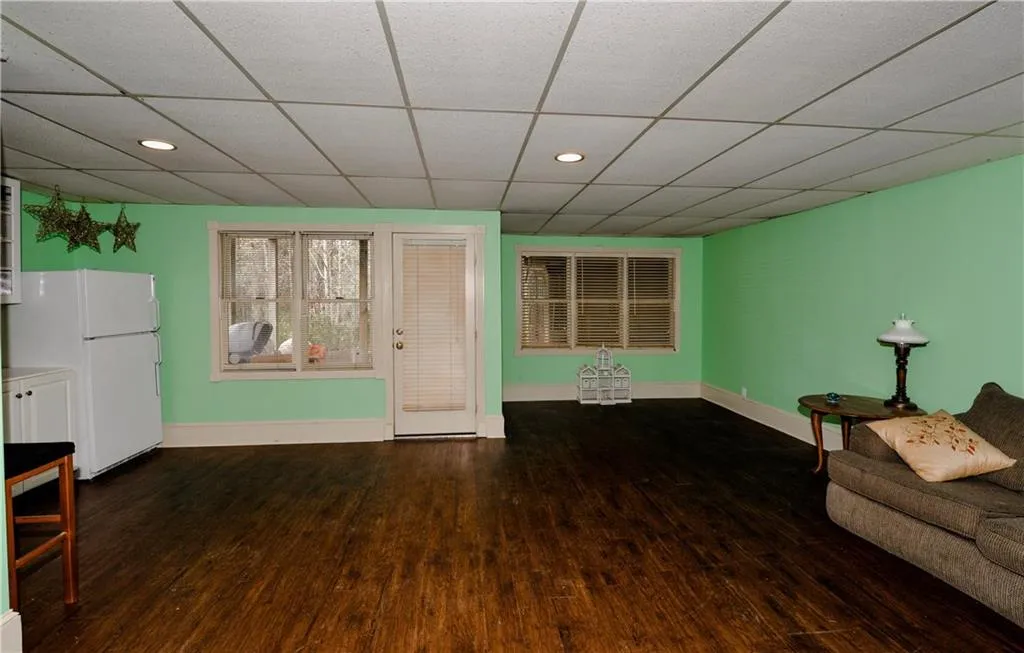 400 Brantley Road, Sandy Springs, Georgia 30350, 4 Bedrooms Bedrooms, ,3 BathroomsBathrooms,Residential,Sold,400 Brantley Road,6102524