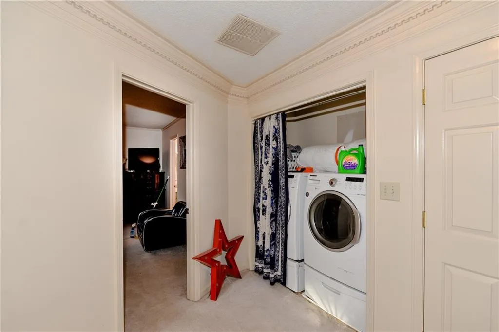 400 Brantley Road, Sandy Springs, Georgia 30350, 4 Bedrooms Bedrooms, ,3 BathroomsBathrooms,Residential,Sold,400 Brantley Road,6102524