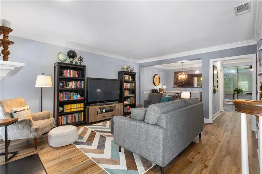 7500 Roswell Road Unit 83, Sandy Springs, Georgia 30350, 2 Bedrooms Bedrooms, ,2 BathroomsBathrooms,Residential,Sold,7500 Roswell Road Unit 83,6710317