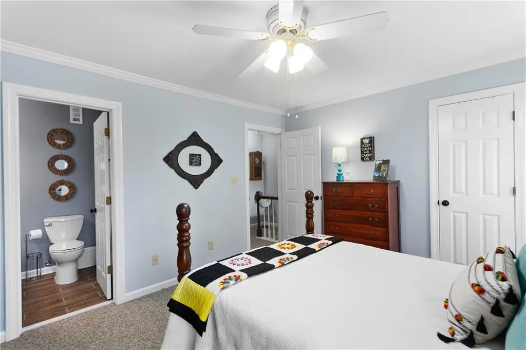 7500 Roswell Road Unit 83, Sandy Springs, Georgia 30350, 2 Bedrooms Bedrooms, ,2 BathroomsBathrooms,Residential,Sold,7500 Roswell Road Unit 83,6710317