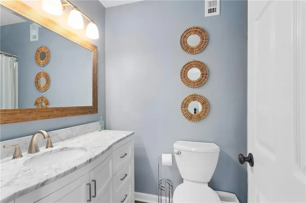 7500 Roswell Road Unit 83, Sandy Springs, Georgia 30350, 2 Bedrooms Bedrooms, ,2 BathroomsBathrooms,Residential,Sold,7500 Roswell Road Unit 83,6710317