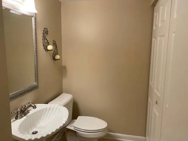 6900 Roswell Road Unit O6, Sandy Springs, Georgia 30328, 3 Bedrooms Bedrooms, ,2 BathroomsBathrooms,Residential,Sold,6900 Roswell Road Unit O6,6737030