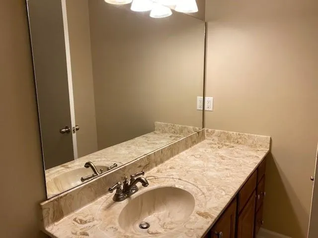 6900 Roswell Road Unit O6, Sandy Springs, Georgia 30328, 3 Bedrooms Bedrooms, ,2 BathroomsBathrooms,Residential,Sold,6900 Roswell Road Unit O6,6737030
