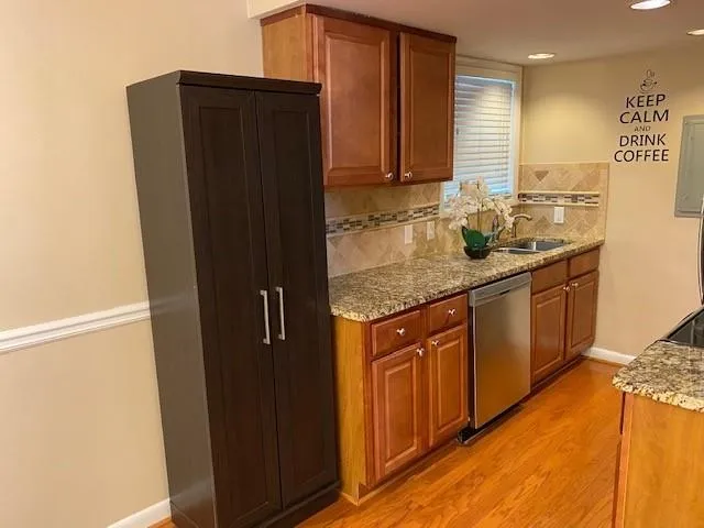 6900 Roswell Road Unit O6, Sandy Springs, Georgia 30328, 3 Bedrooms Bedrooms, ,2 BathroomsBathrooms,Residential,Sold,6900 Roswell Road Unit O6,6737030