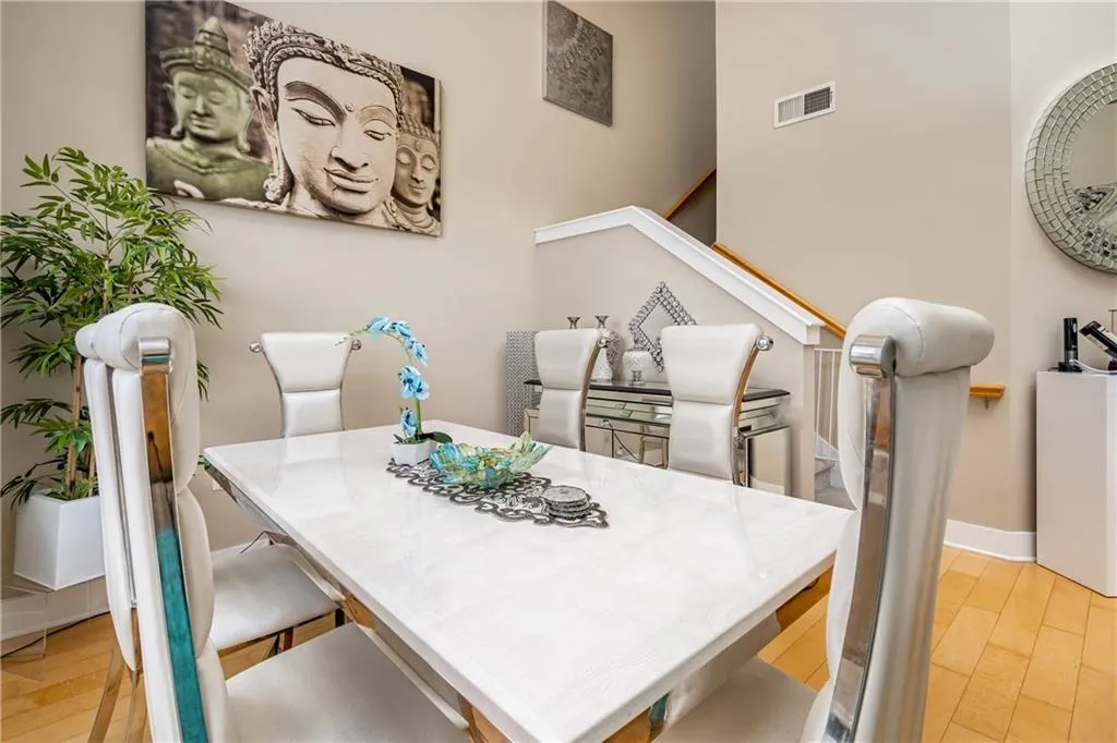 799 Hammond Drive Unit 423, Atlanta, Georgia 30328, 2 Bedrooms Bedrooms, ,2 BathroomsBathrooms,Residential,Sold,799 Hammond Drive Unit 423,6994604