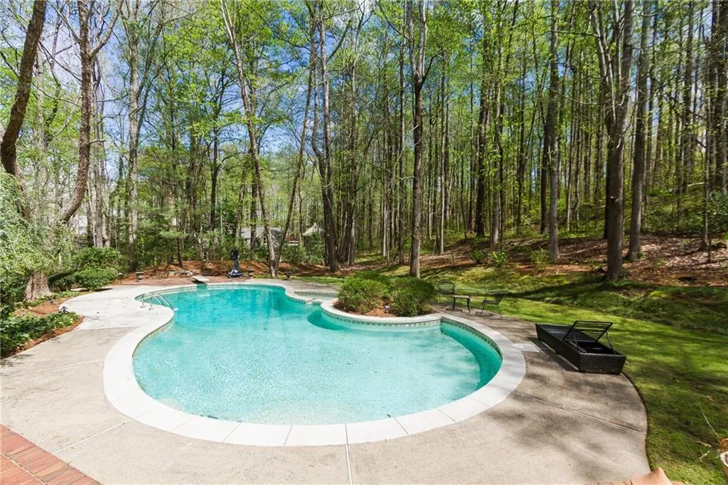 7375 Wildercliff Drive, Sandy Springs, Georgia 30328, 5 Bedrooms Bedrooms, ,5 BathroomsBathrooms,Residential,Sold,7375 Wildercliff Drive,5993230