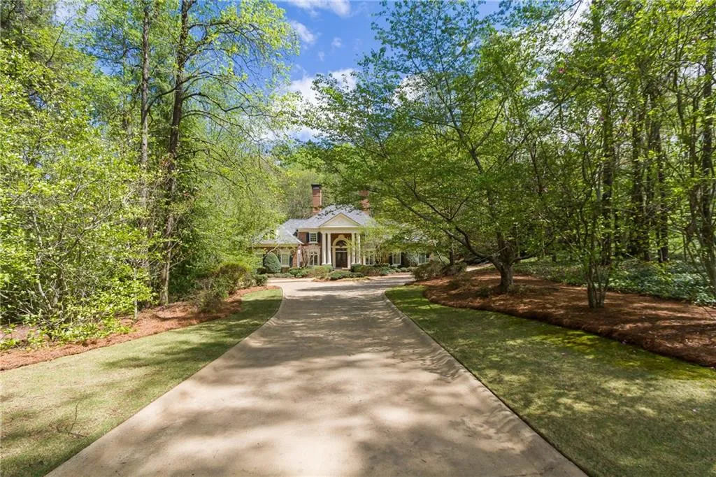 7375 Wildercliff Drive, Sandy Springs, Georgia 30328, 5 Bedrooms Bedrooms, ,5 BathroomsBathrooms,Residential,Sold,7375 Wildercliff Drive,5993230