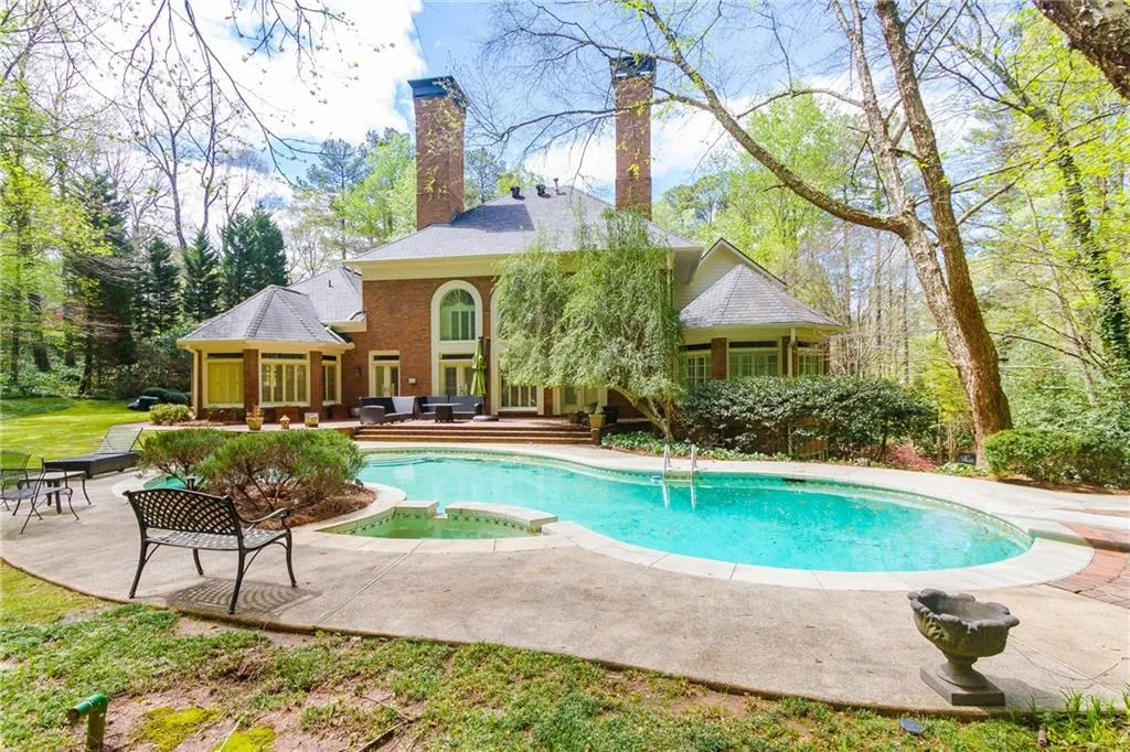 7375 Wildercliff Drive, Sandy Springs, Georgia 30328, 5 Bedrooms Bedrooms, ,5 BathroomsBathrooms,Residential,Sold,7375 Wildercliff Drive,5993230