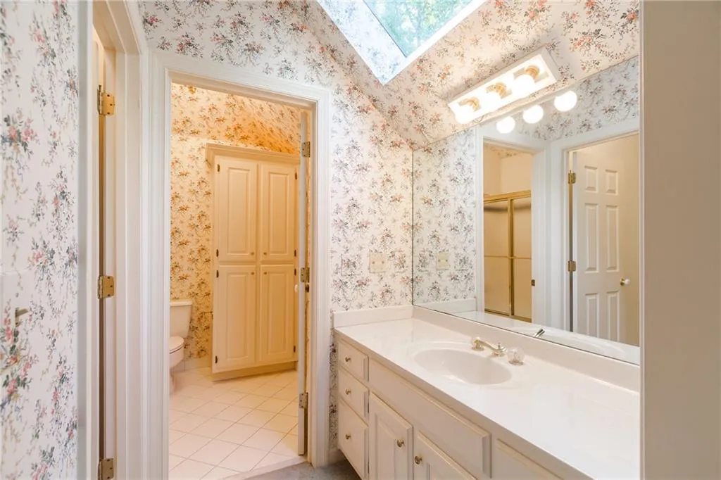 7375 Wildercliff Drive, Sandy Springs, Georgia 30328, 5 Bedrooms Bedrooms, ,5 BathroomsBathrooms,Residential,Sold,7375 Wildercliff Drive,5993230