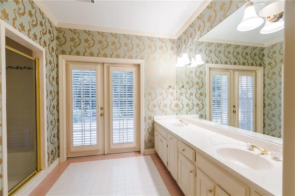 7375 Wildercliff Drive, Sandy Springs, Georgia 30328, 5 Bedrooms Bedrooms, ,5 BathroomsBathrooms,Residential,Sold,7375 Wildercliff Drive,5993230