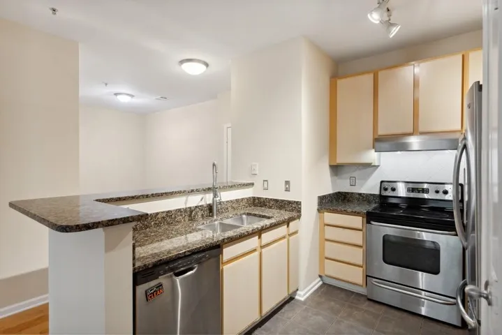 821 Ralph Mcgill Boulevard Ne Unit 2410, Atlanta, Georgia 30306