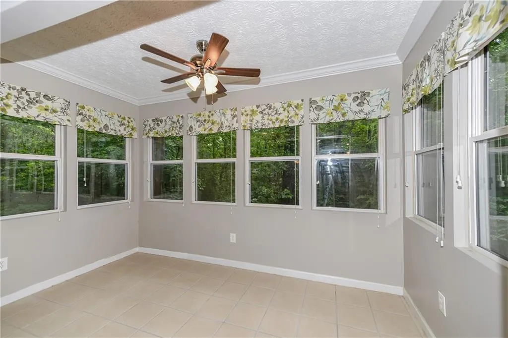 5151 Roswell Road Unit 4, Atlanta, Georgia 30342, 2 Bedrooms Bedrooms, ,2 BathroomsBathrooms,Residential,Sold,5151 Roswell Road Unit 4,6722920