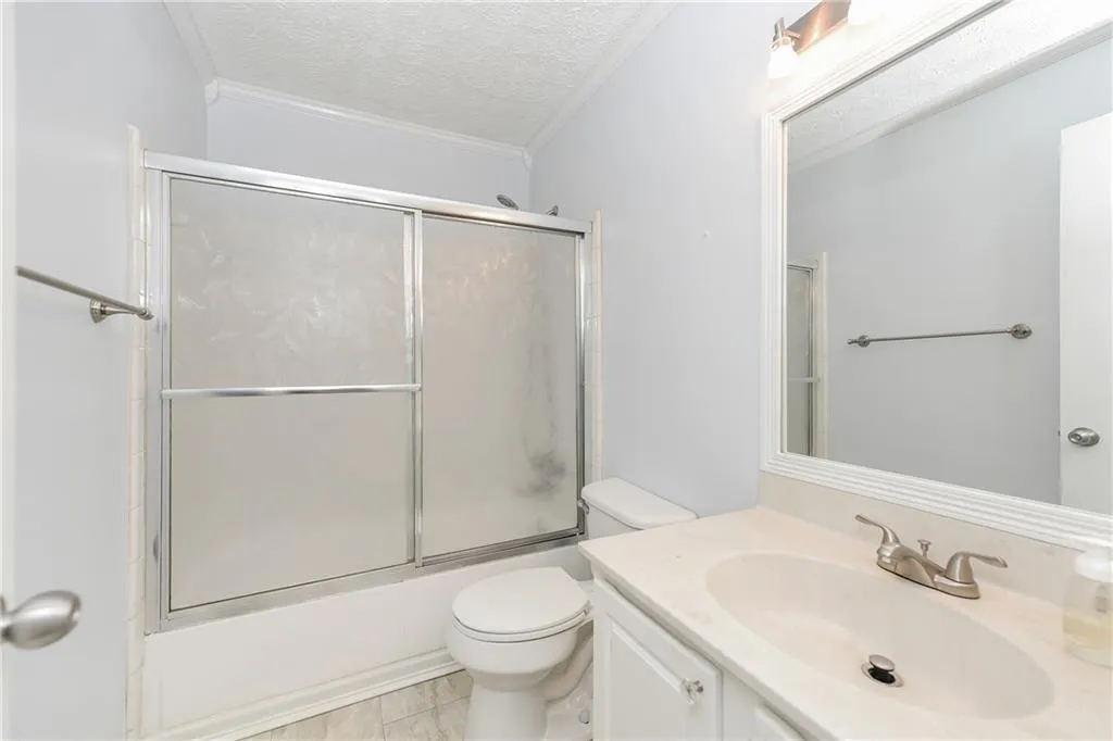 5151 Roswell Road Unit 4, Atlanta, Georgia 30342, 2 Bedrooms Bedrooms, ,2 BathroomsBathrooms,Residential,Sold,5151 Roswell Road Unit 4,6722920