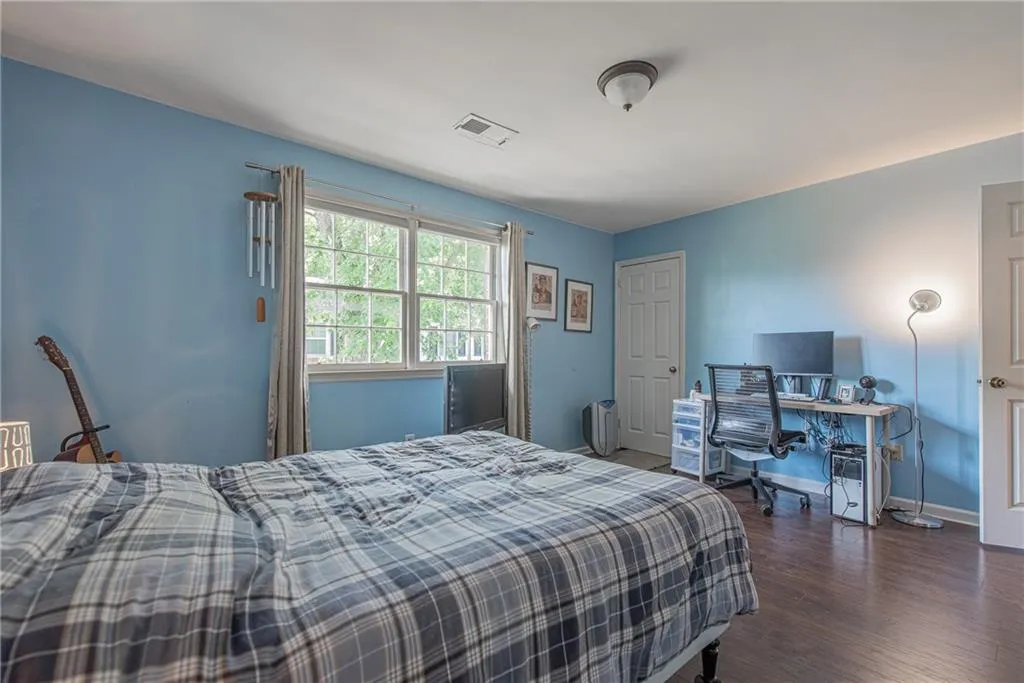 6520 Roswell Road Unit 98, Atlanta, Georgia 30328, 2 Bedrooms Bedrooms, ,1 BathroomBathrooms,Residential,Sold,6520 Roswell Road Unit 98,6545496