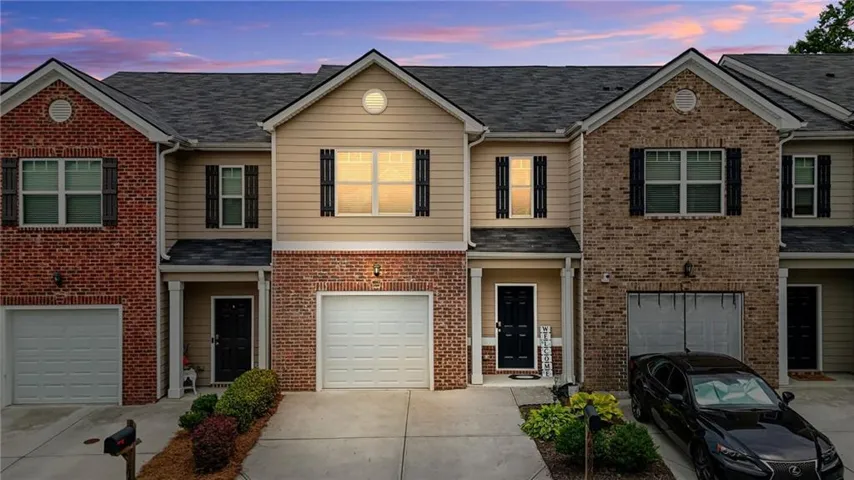 6907 Rogers Point, Lithonia, Georgia 30058