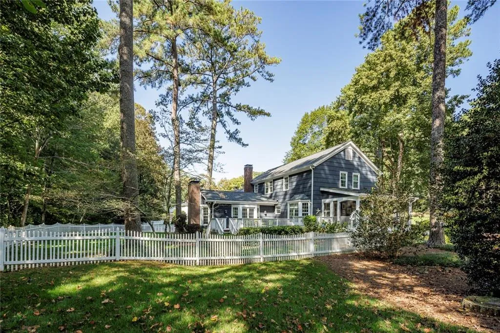 Sandy Springs, Georgia 30328, 4 Bedrooms Bedrooms, ,2 BathroomsBathrooms,Residential,Sold,7347982