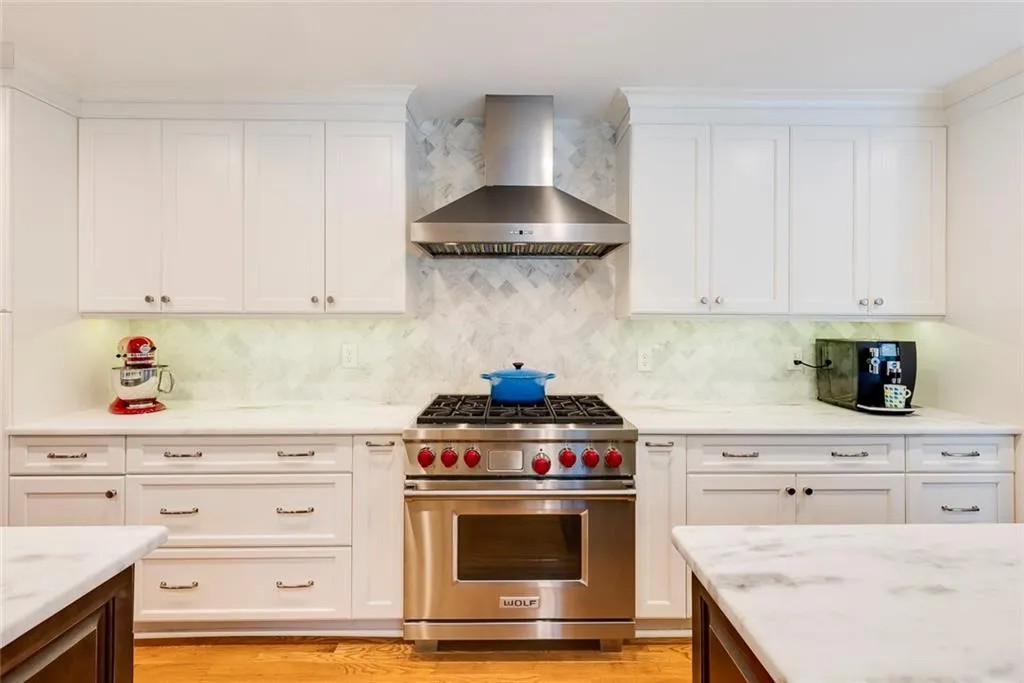 Sandy Springs, Georgia 30328, 4 Bedrooms Bedrooms, ,2 BathroomsBathrooms,Residential,Sold,7347982