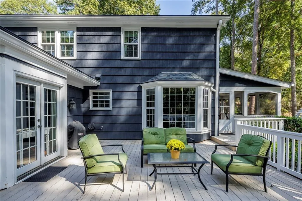 Sandy Springs, Georgia 30328, 4 Bedrooms Bedrooms, ,2 BathroomsBathrooms,Residential,Sold,7347982