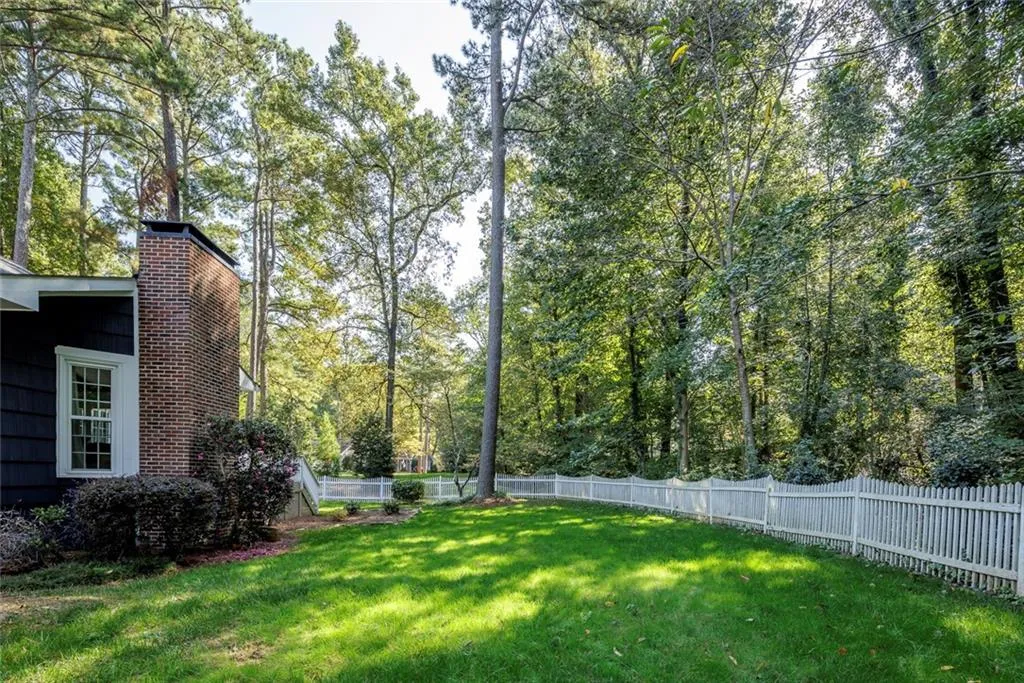 Sandy Springs, Georgia 30328, 4 Bedrooms Bedrooms, ,2 BathroomsBathrooms,Residential,Sold,7347982