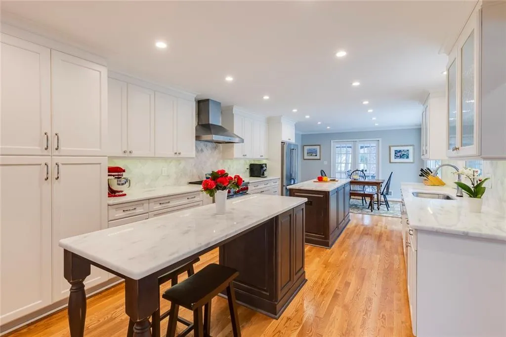 Sandy Springs, Georgia 30328, 4 Bedrooms Bedrooms, ,2 BathroomsBathrooms,Residential,Sold,7347982