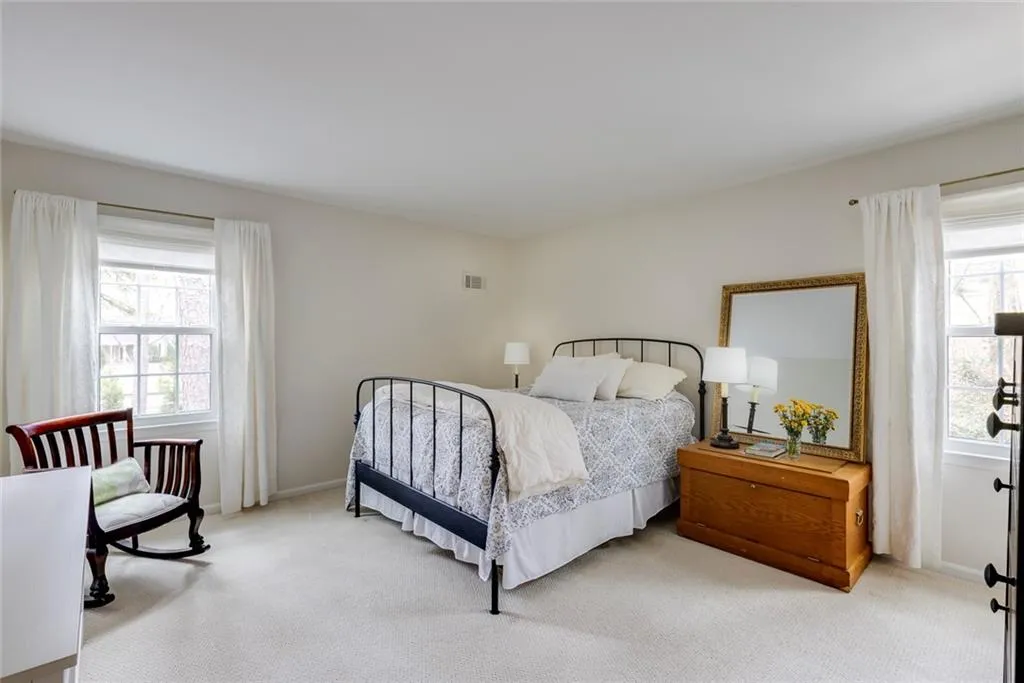 Sandy Springs, Georgia 30328, 4 Bedrooms Bedrooms, ,2 BathroomsBathrooms,Residential,Sold,7347982