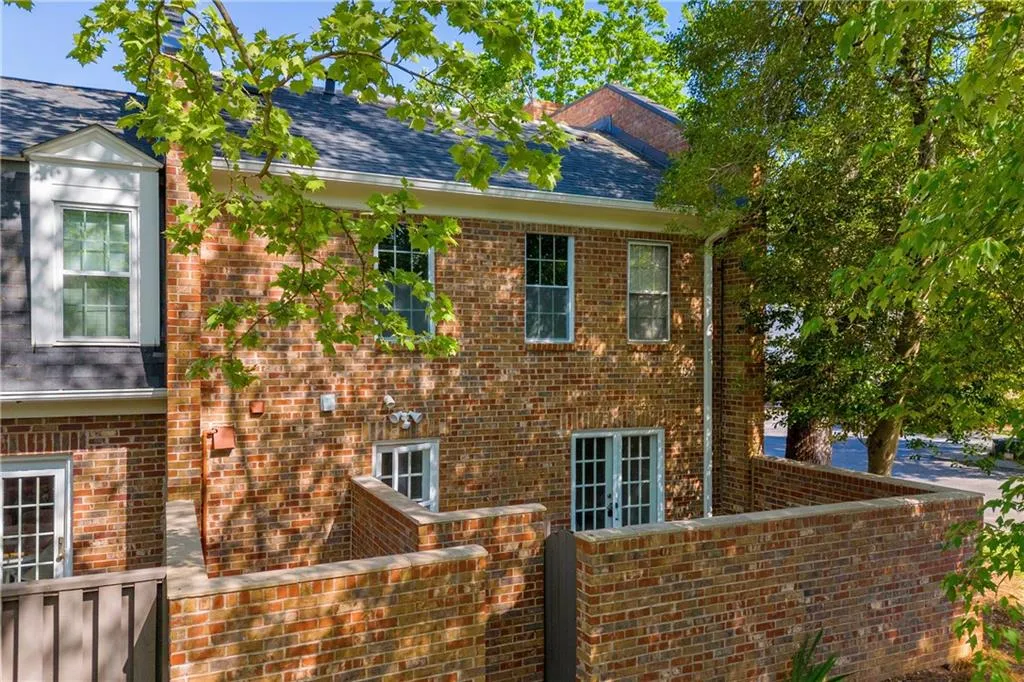 1 N Boundary Place Nw, Atlanta, Georgia 30318, 3 Bedrooms Bedrooms, ,2 BathroomsBathrooms,Residential,For Sale,1 N Boundary Place Nw,7587236