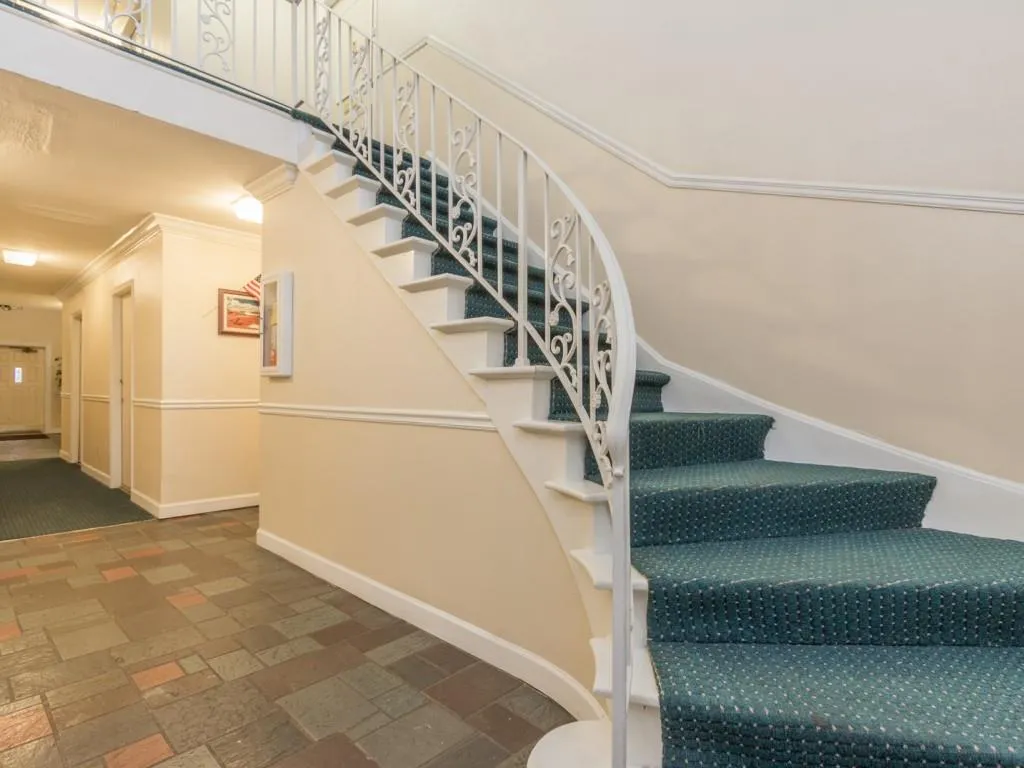 6851 Roswell Road Unit A-9, Atlanta, Georgia 30328, 3 Bedrooms Bedrooms, ,2 BathroomsBathrooms,Residential,Sold,6851 Roswell Road Unit A-9,5643274