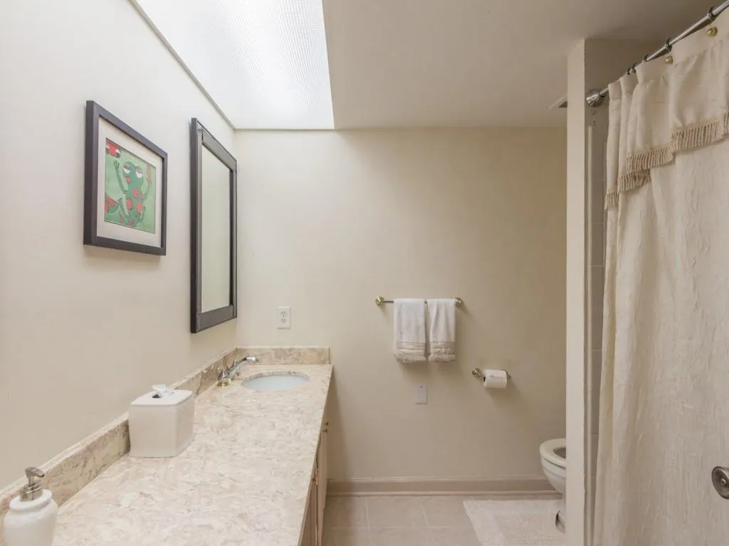 6851 Roswell Road Unit A-9, Atlanta, Georgia 30328, 3 Bedrooms Bedrooms, ,2 BathroomsBathrooms,Residential,Sold,6851 Roswell Road Unit A-9,5643274