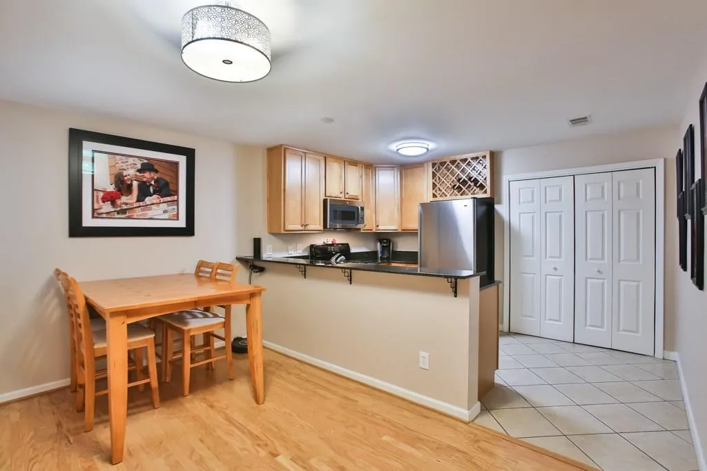 1445 Monroe Drive Ne Unit A8, Atlanta, Georgia 30324, 2 Bedrooms Bedrooms, ,2 BathroomsBathrooms,Residential,Sold,1445 Monroe Drive Ne Unit A8,5954362