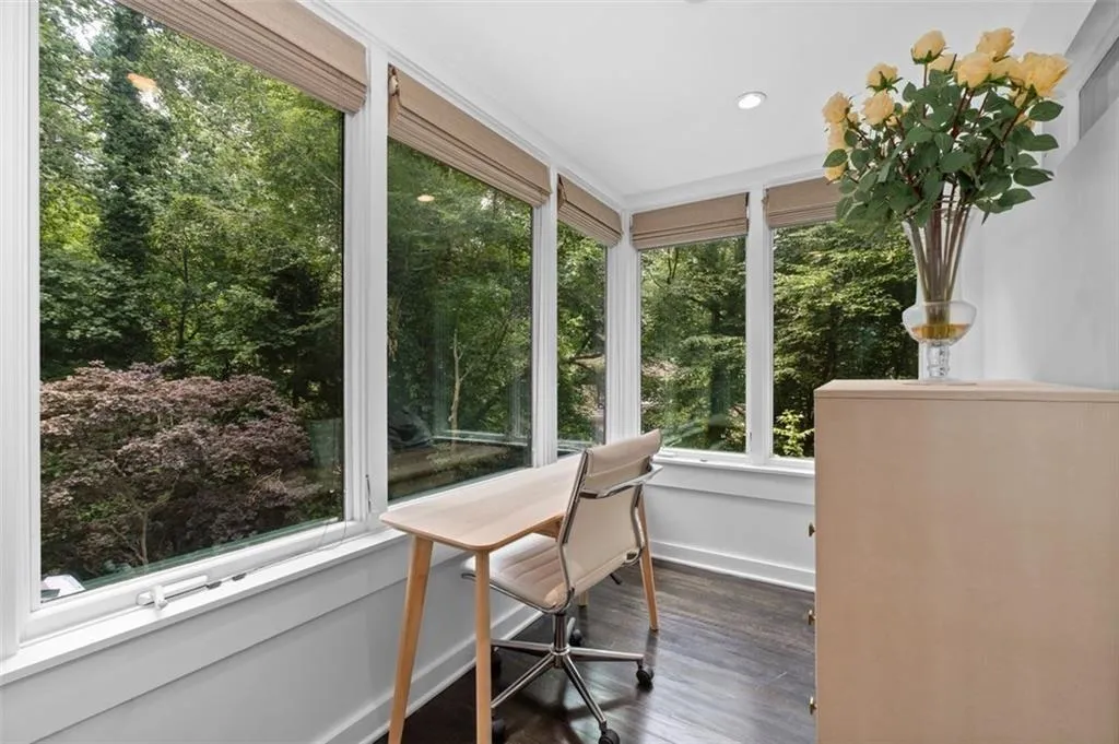4 W Wesley Ridge Nw, Atlanta, Georgia 30327, 5 Bedrooms Bedrooms, ,3 BathroomsBathrooms,Residential,For Sale,4 W Wesley Ridge Nw,7659097