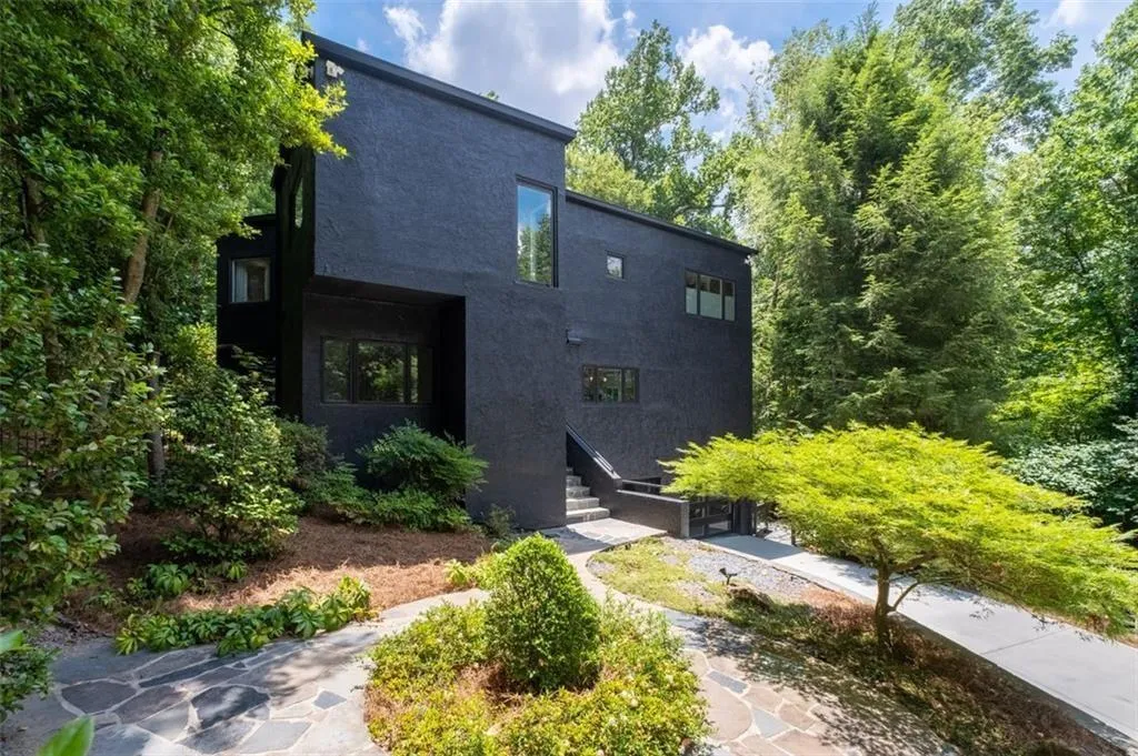 4 W Wesley Ridge Nw, Atlanta, Georgia 30327, 5 Bedrooms Bedrooms, ,3 BathroomsBathrooms,Residential,For Sale,4 W Wesley Ridge Nw,7659097