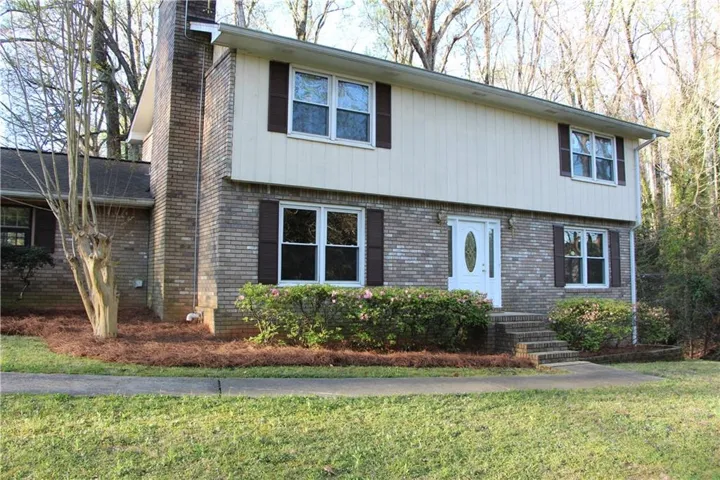620 Oakstone Way, Roswell, Georgia 30075