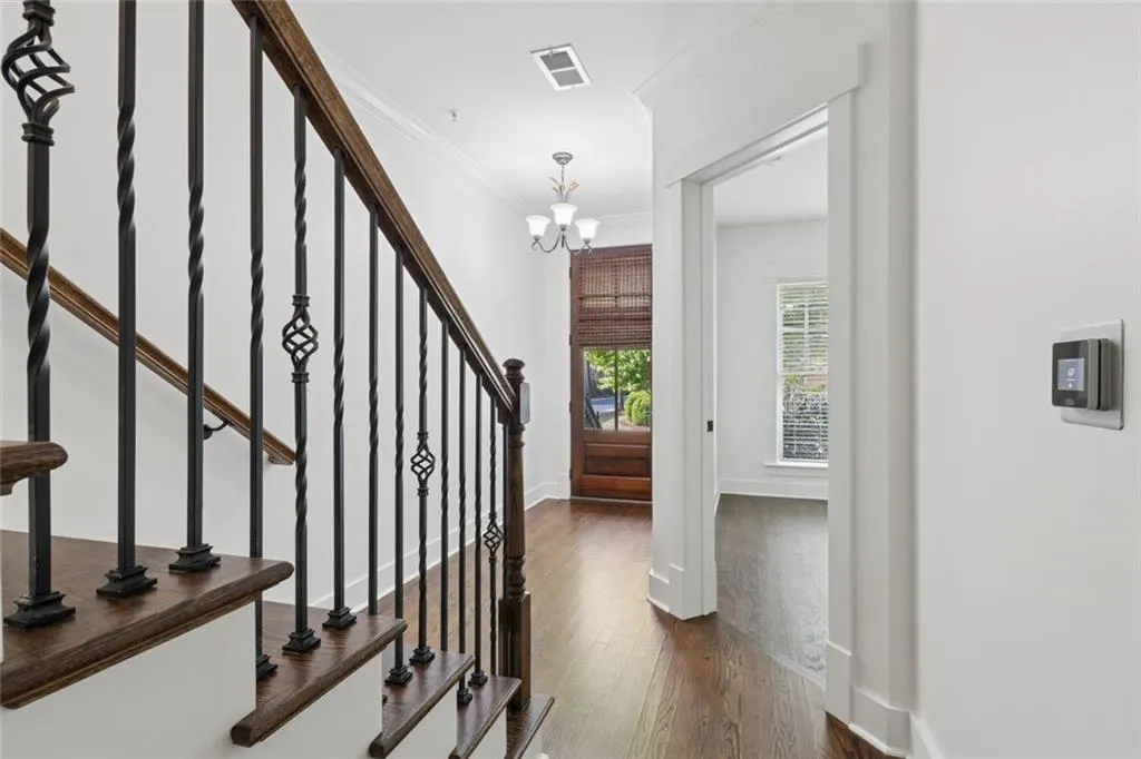 1014 River Vista Drive, Atlanta, Georgia 30339, 4 Bedrooms Bedrooms, ,4 BathroomsBathrooms,Residential,For Sale,1014 River Vista Drive,7744426